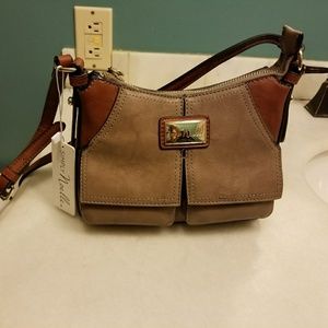 Brand new Simply Noelle purse